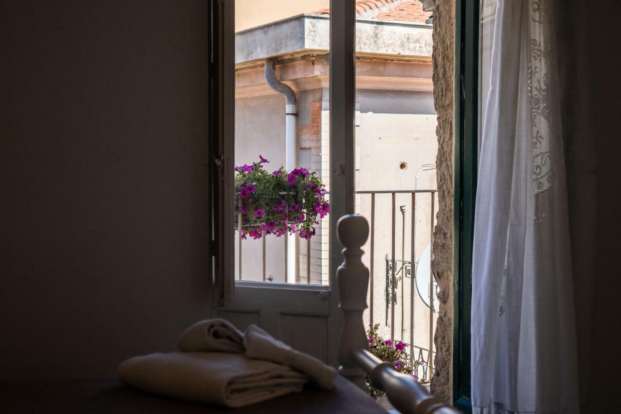 Bed and breakfast Bianko Ecochic & L'angolo Di Levante