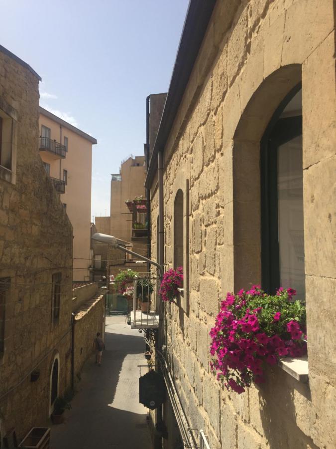 Bianko Ecochic & L'angolo Di Levante 3* Enna