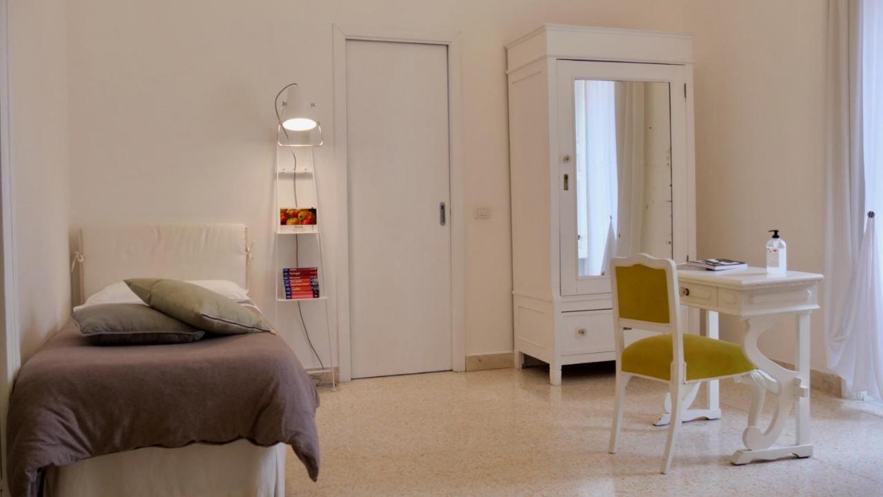 Bianko Ecochic & L'angolo Di Levante Enna