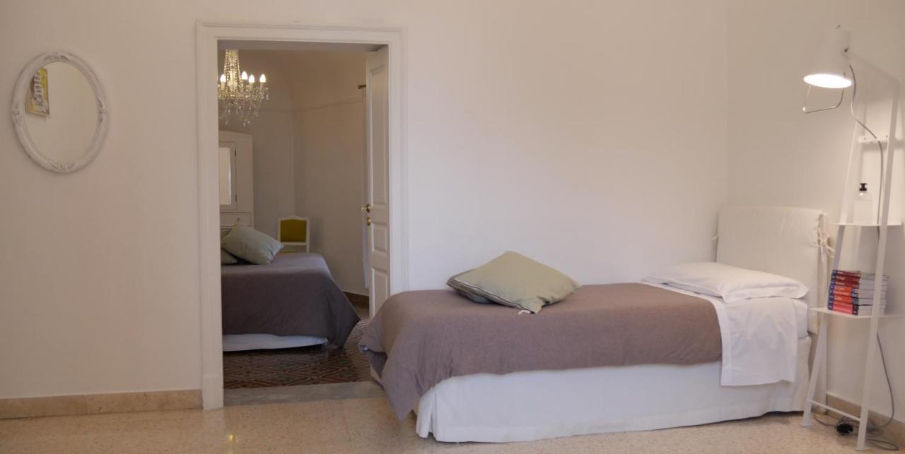 Bianko Ecochic & L'angolo Di Levante 3* Enna