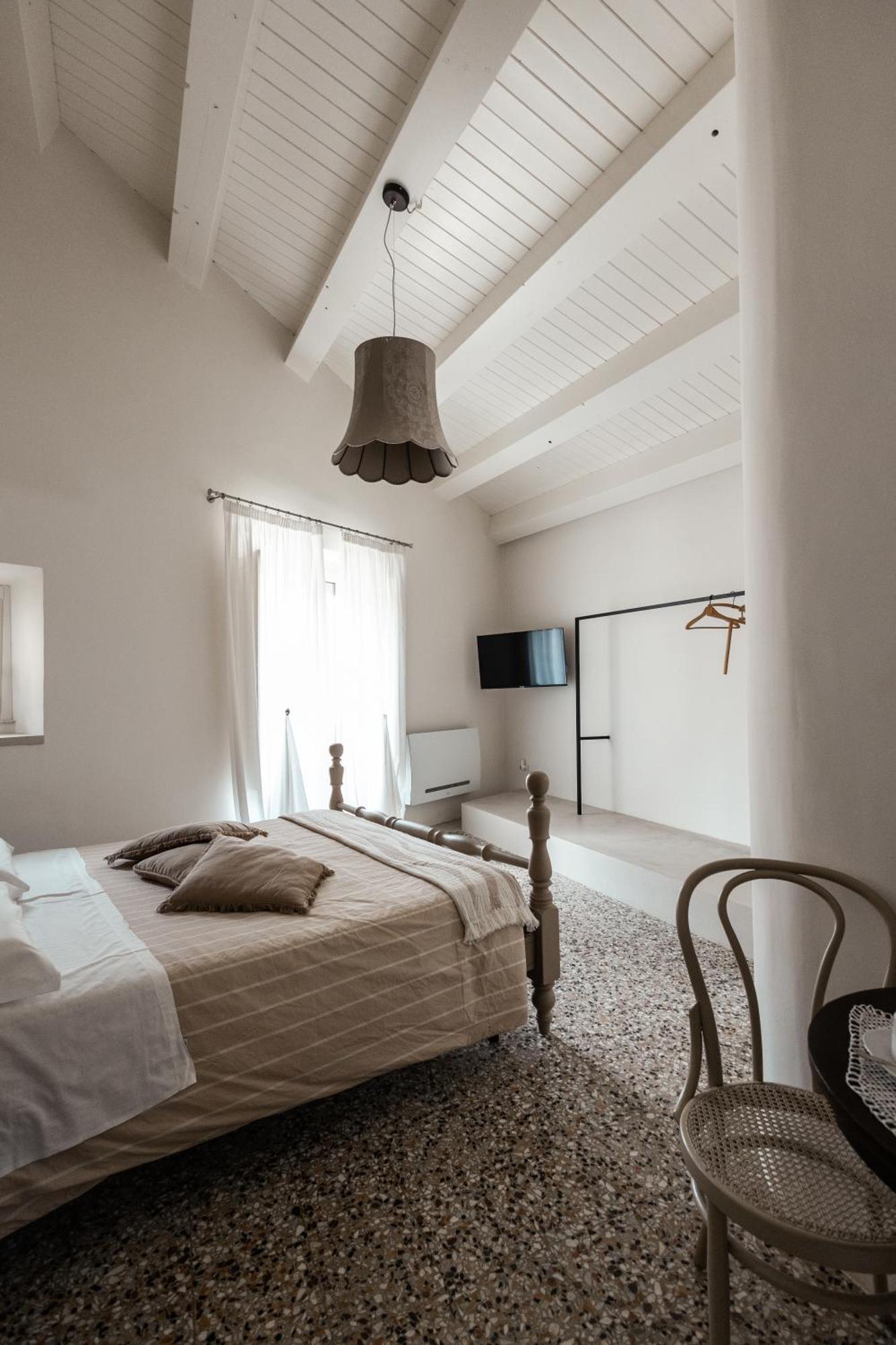 Bianko Ecochic & L'angolo Di Levante Bed & Breakfast 3*